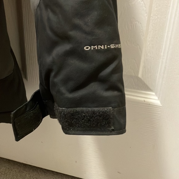 Columbia Sportswear Boy’s Winter Jacket. Youth 10-12. - Picture 4 of 10